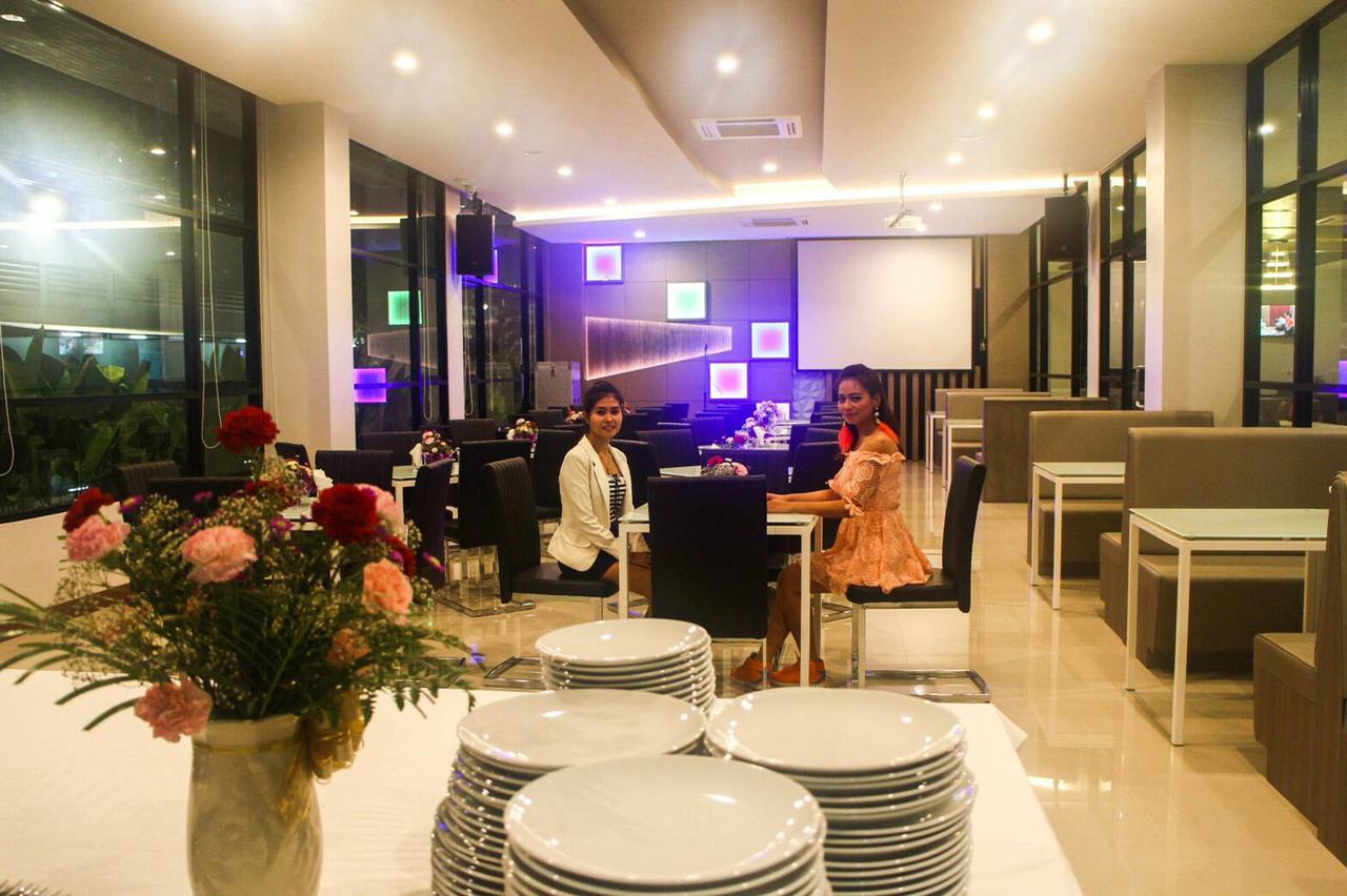 Ac Sportcenter Hotel Хат Яй Екстериор снимка