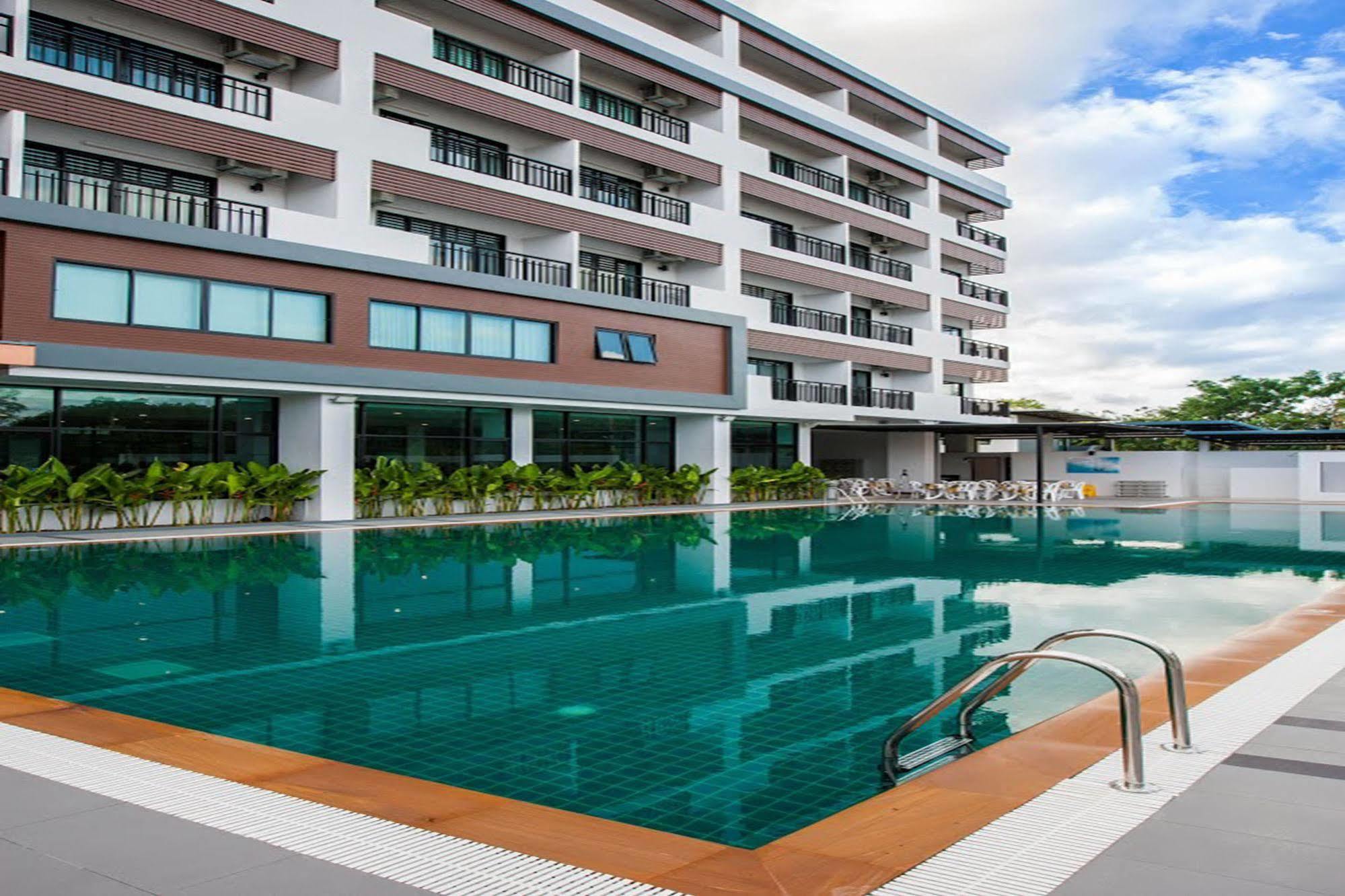 Ac Sportcenter Hotel Хат Яй Екстериор снимка