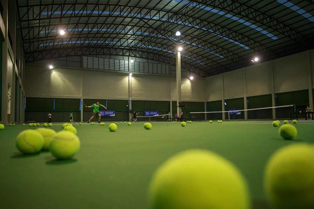 Ac Sportcenter Hotel Хат Яй Екстериор снимка