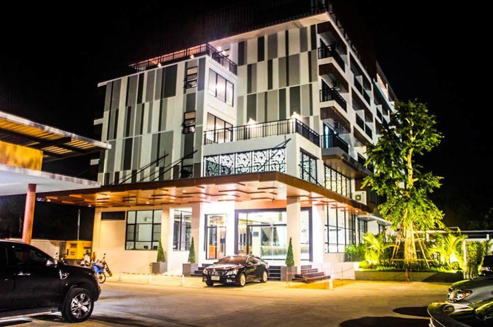 Ac Sportcenter Hotel Хат Яй Екстериор снимка